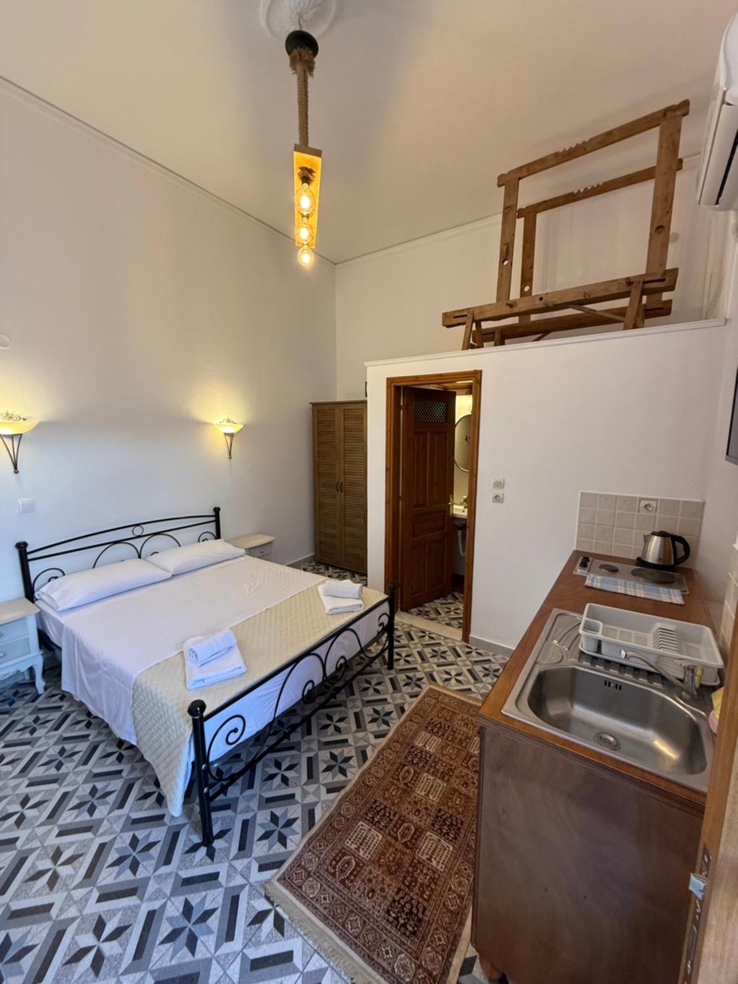 Zinovia Lindos (Rhodes)